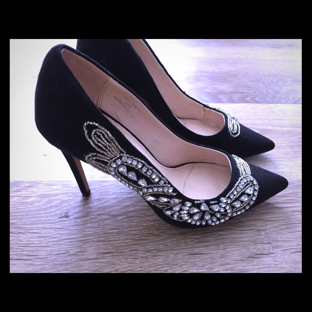 Brand new holiday decorated high heel
